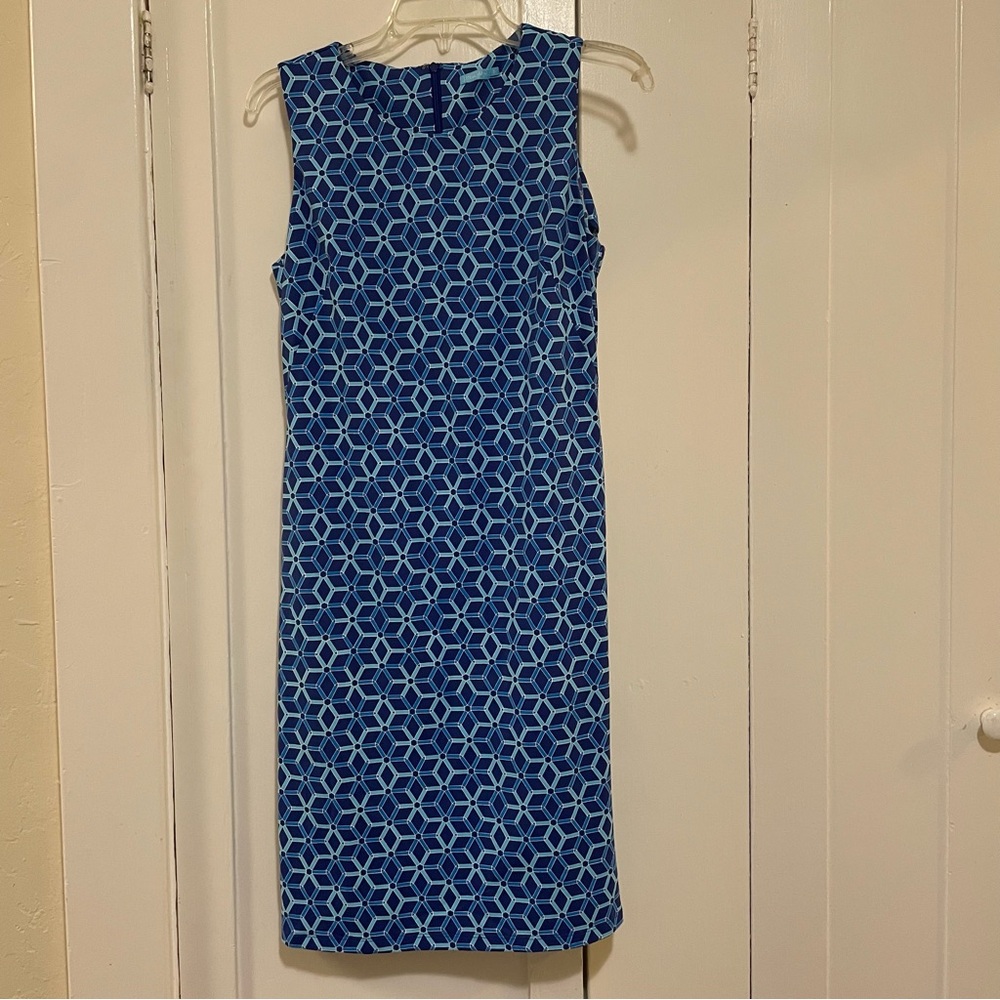 J. McLaughlin Blue and White Geometric Midi Dress sleeveless size small